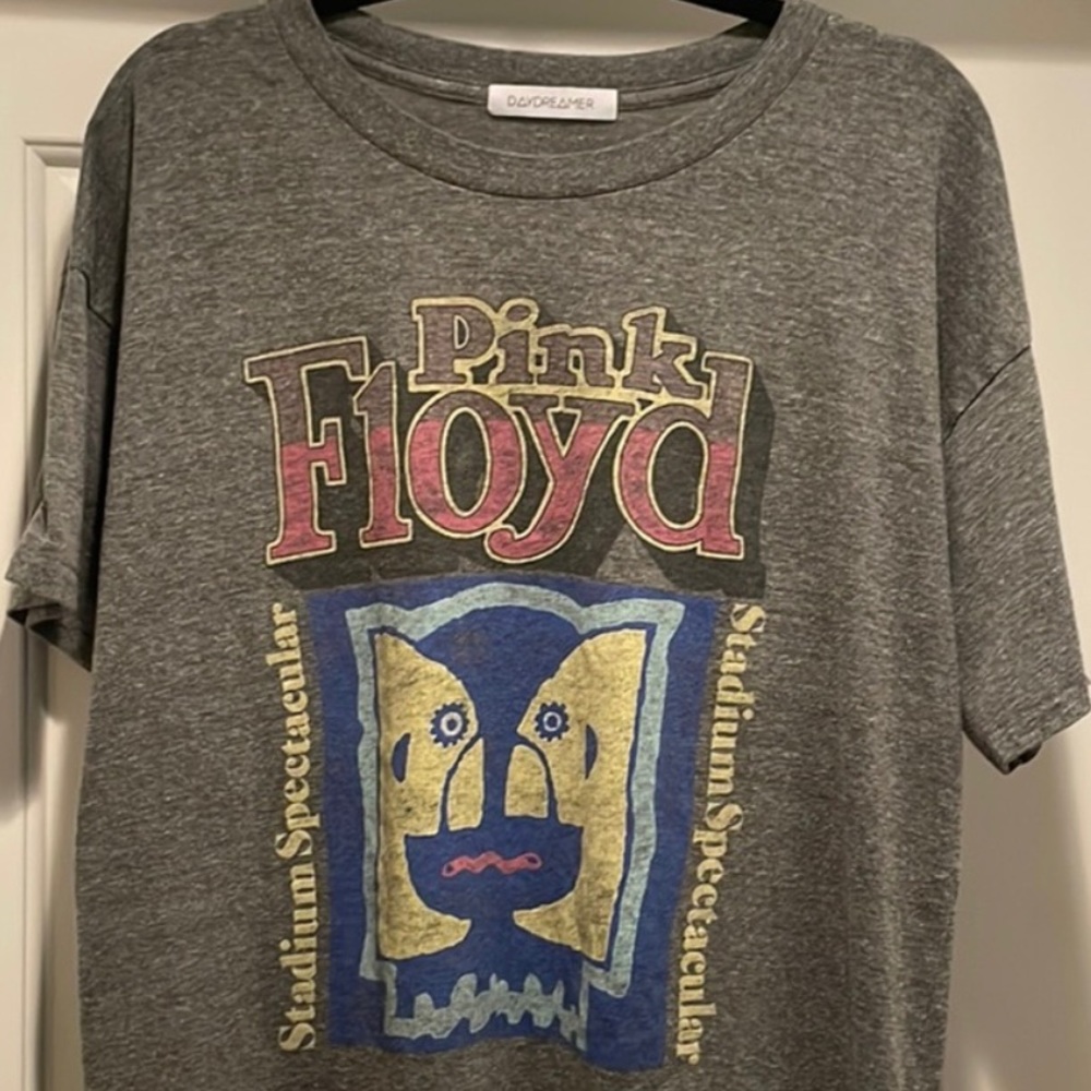 Daydreamer tee Pink Flyod shirt.